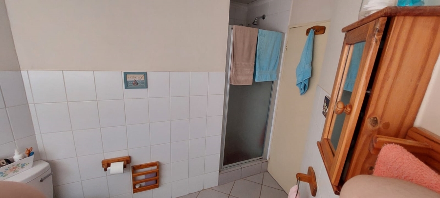 2 Bedroom Property for Sale in Langenhovenpark Free State